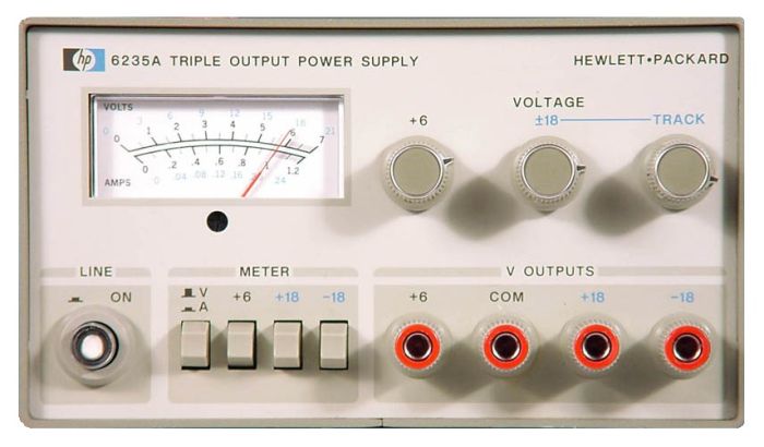 6235A Agilent DC Power Supply