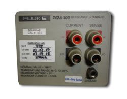 742A-100 Fluke Standard