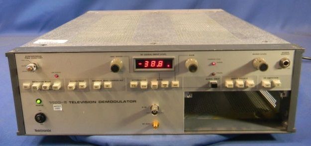 1450-2 Tektronix TV Equipment