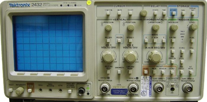 2432 Tektronix Digital Oscilloscope